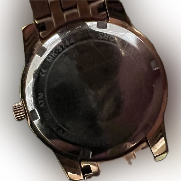 Michael Kors Women's MK3744 Ritz Rose Gold-Tone Watch - Picture 9 of 16